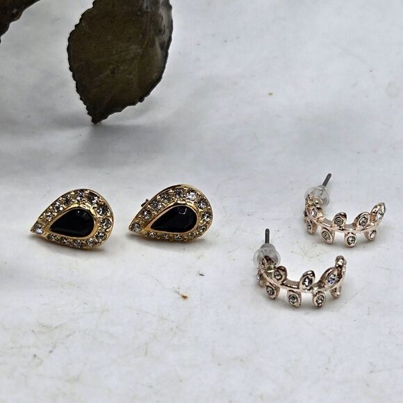 "5/$25" 2 Pairs Rhinestone Bling Earrings Black Acrylic Goldtone Hoop Post Stud - Picture 3 of 9